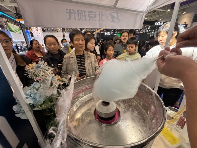 2026齊魯春季車展人氣旺，親子互動嗨不停，帶娃選車兩全其美