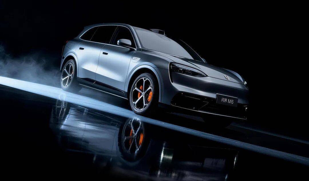 問界M6側(cè)面輪廓