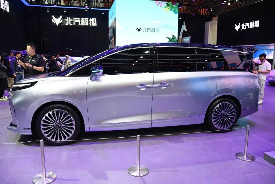 極狐問道V9外觀