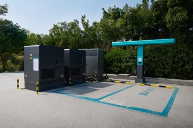 圖12-比亞迪閃充高速站